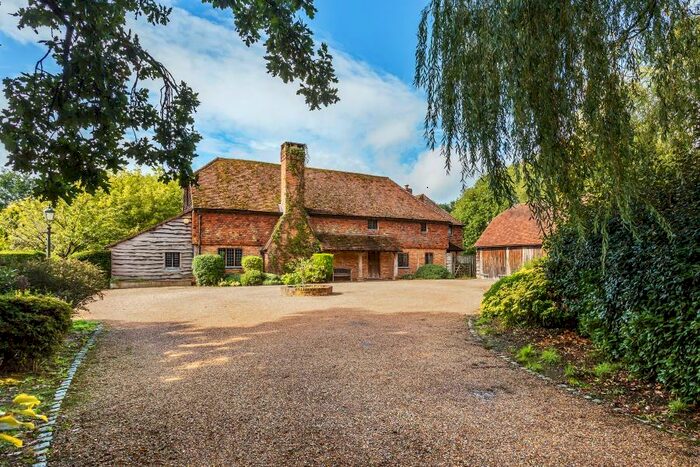 4 Bedroom Detached House To Rent In Horsell, GU21