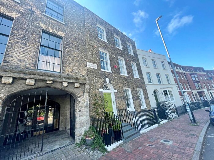 1 Bedroom Flat To Rent In Hawley Square, Margate, CT9