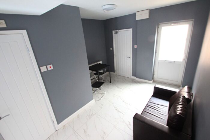 2 Bedroom Maisonette To Rent In College Street, Kempston, MK42