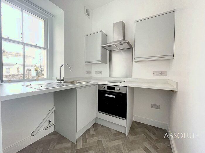 1 Bedroom Flat To Rent In Abbey Road, Torquay, TQ2