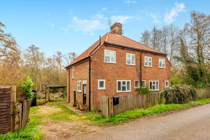 3 Bedroom Semi-Detached House To Rent In Mill Lane, Chilworth, Guildford, GU4