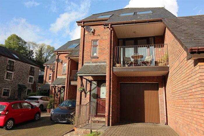 4 Bedroom Town House For Sale In Tannery Court, Burraton Coombe, Saltash, PL12