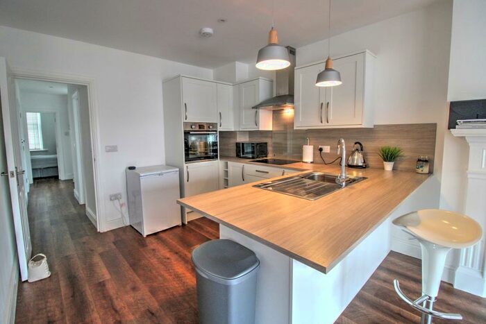 1 Bedroom Apartment To Rent In South Street, South Street, Eastbourne, BN21