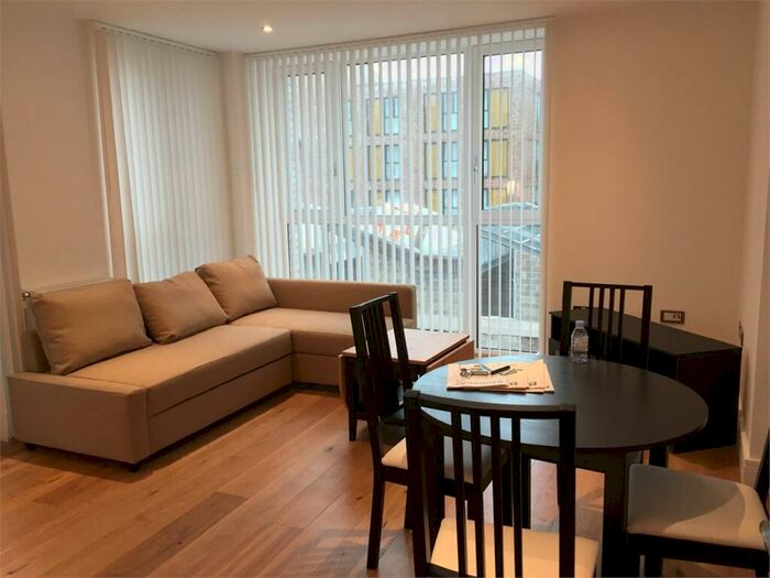 1 Bedroom Apartment To Rent In Centurion Tower, Caxton Street North, London, E16
