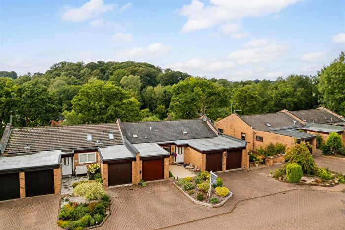 2 Bedroom Apartment For Sale In The Downs, Delamere Park, CW8