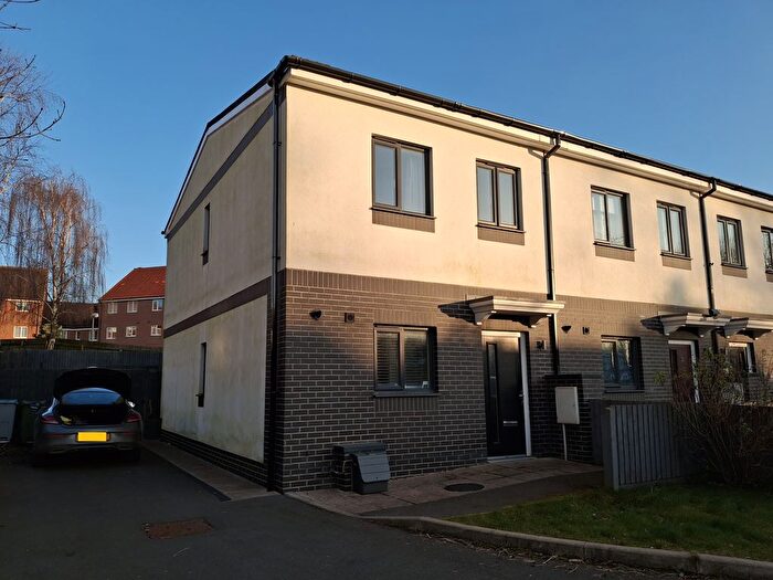 3 Bedroom Terraced House To Rent In The Newlands, Fernwood, Newark, NG24