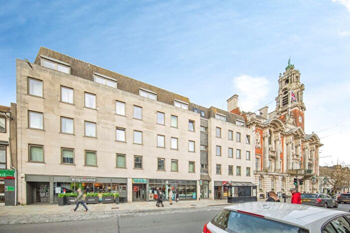 1 Bedroom Flat For Sale In High Street, Colchester, CO1