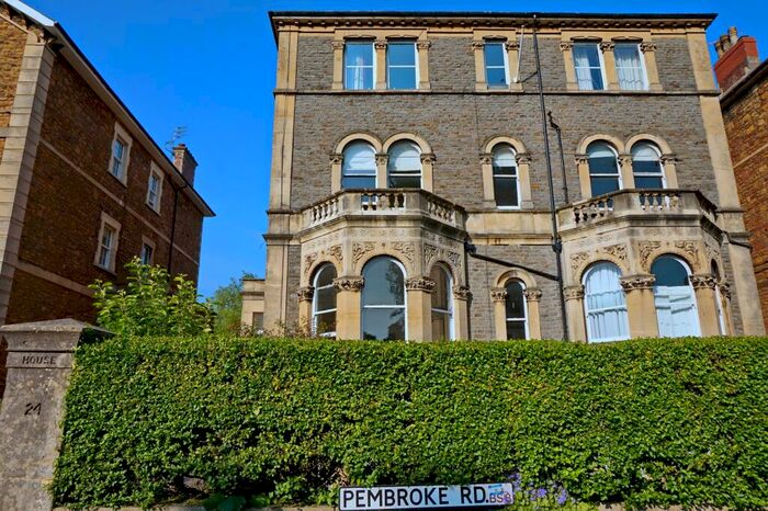 2 Bedroom Apartment To Rent In Pembroke Road, Clifton, Bristol, BS8