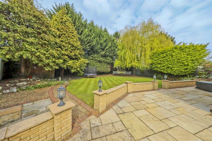 5 Bedroom Semi-Detached House To Rent In Raleigh Close, Pinner, HA5