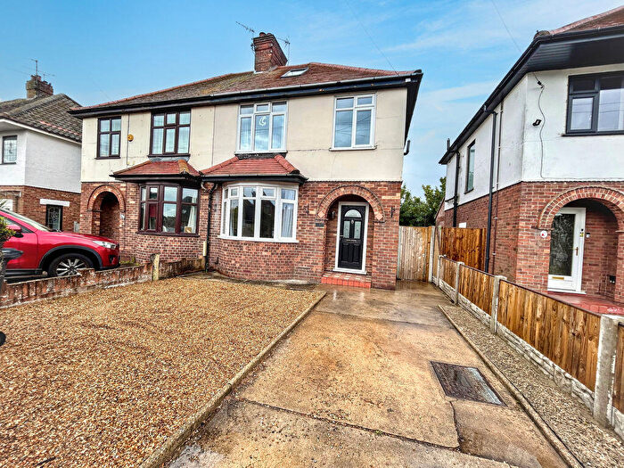 4 Bedroom Semi-Detached House For Sale In Middleton Road, Gorleston, NR31