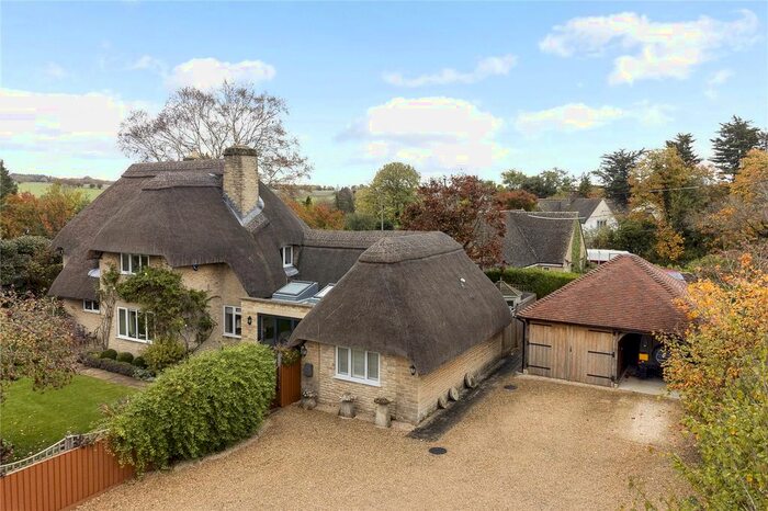 4 Bedroom Detached House For Sale In Baunton Lane, Cirencester, Gloucestershire, GL7