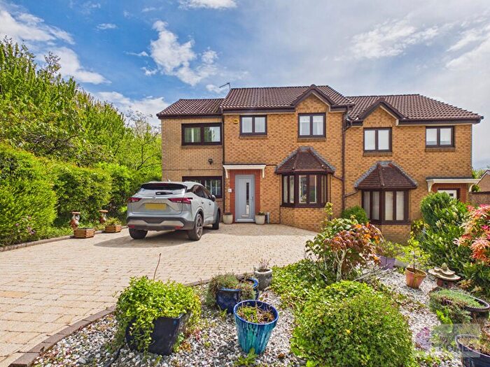 4 Bedroom Semi-Detached House For Sale In MacArthur Drive, Stewartfield, East Kilbride, G74
