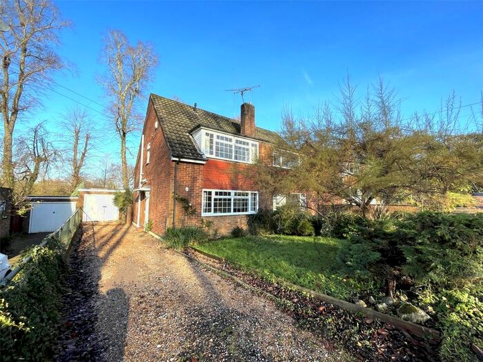 3 Bedroom Semi-Detached House To Rent In Lake View Road, Sevenoaks, Kent, TN13