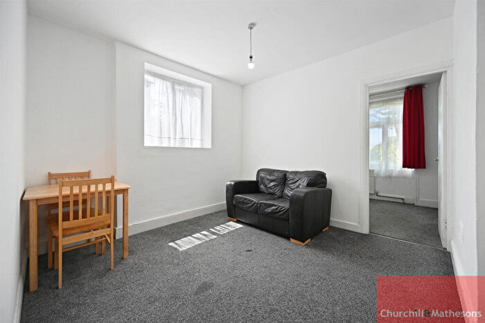 1 Bedroom Flat For Sale In Harlesden Gardens, London, NW10