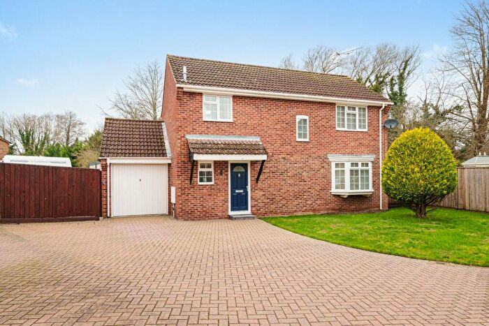 4 Bedroom House For Sale In Sainsbury Close, Andover, SP10