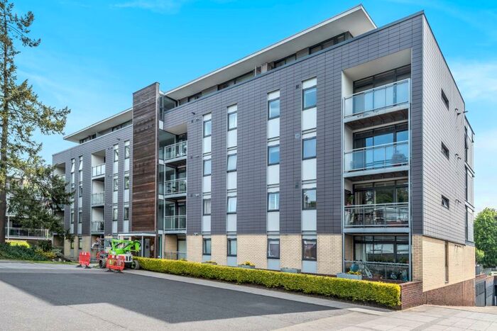 2 Bedroom Flat To Rent In Newsom Place, St Albans, AL1