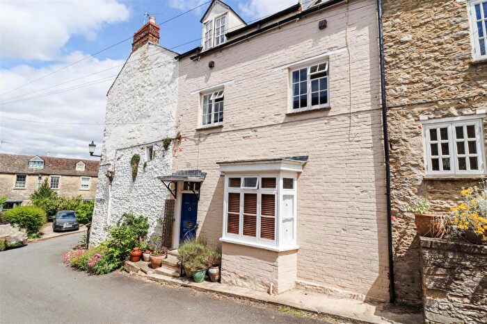 2 Bedroom End Of Terrace House For Sale In Browns Lane, Woodstock, OX20