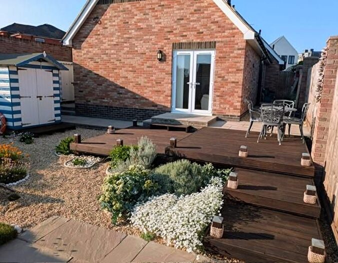 3 Bedroom Semi-Detached House For Sale In Crescent Road, Sandown, PO36