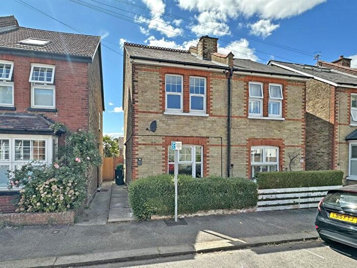 2 Bedroom Semi Detached House For Sale In Osborne Road, Redhill, RH1