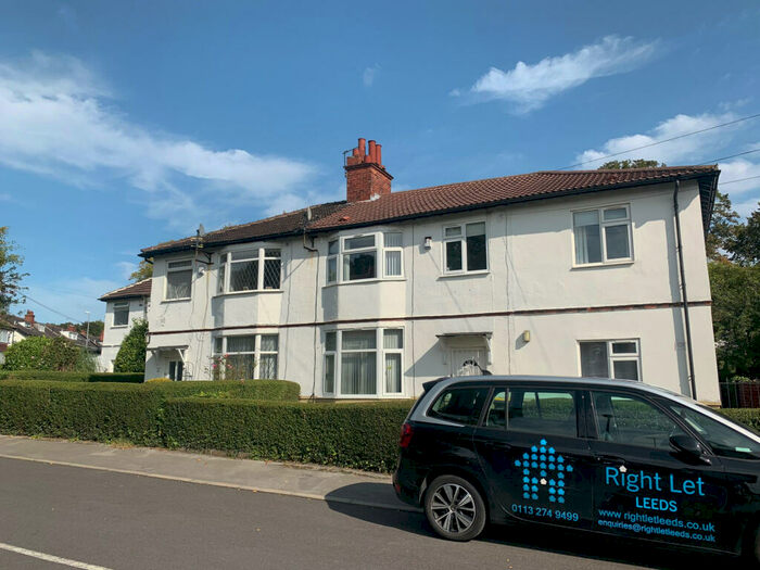 7 Bedroom Semi-Detached House To Rent In Langdale Gardens, Leeds, West Yorkshire, LS6