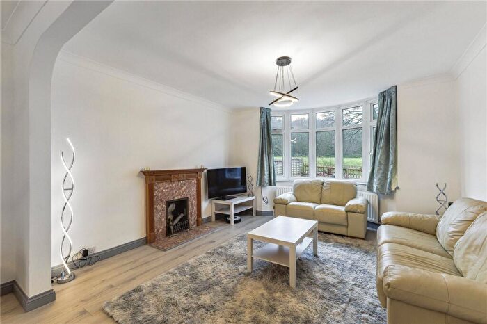 4 Bedroom Detached House For Sale In St. Johns Road, Harpenden, Hertfordshire, AL5