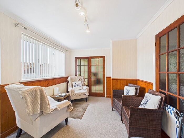 4 Bedroom Terraced House For Sale In Thurlstone Close, Hull, HU7