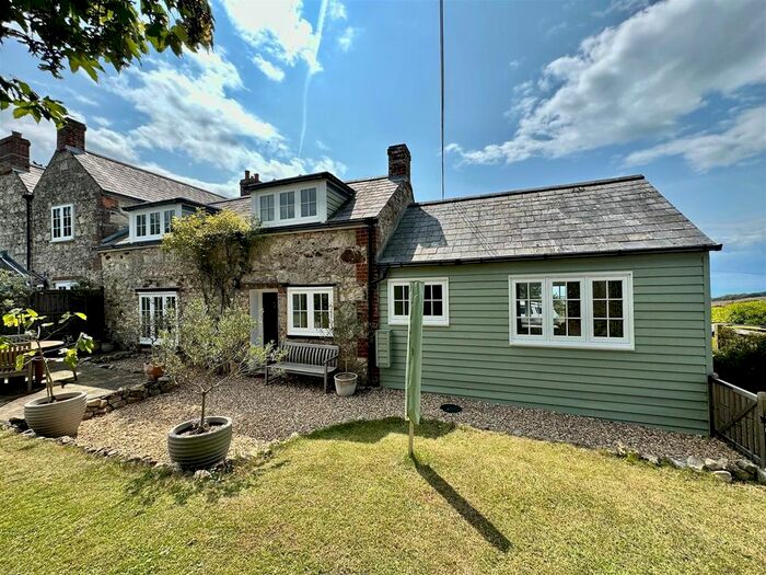 3 Bedroom Cottage For Sale In Alum Bay Old Road, Totland Bay, PO39