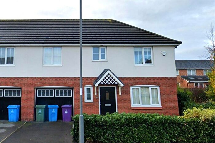 3 Bedroom Semi-Detached House To Rent In Rushmere Road, L11