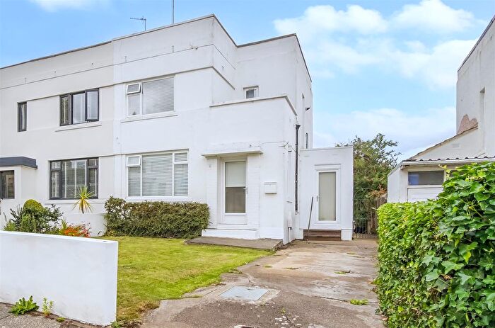 2 Bedroom Semi-Detached House For Sale In Ravensdale Walk, Darlington, DL3