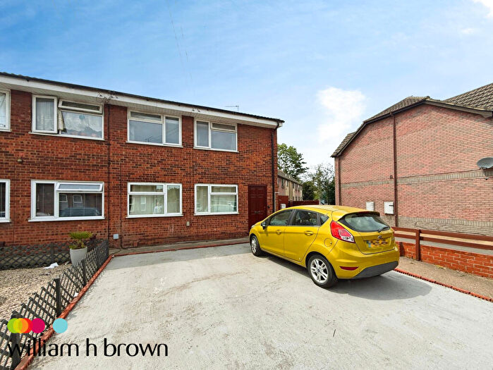 2 Bedroom Flat To Rent In Dock Road, Tilbury, RM18