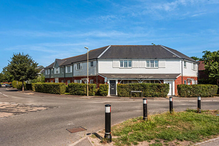 2 Bedroom Apartment For Sale In Lynn Crescent, Titchfield Common, PO14