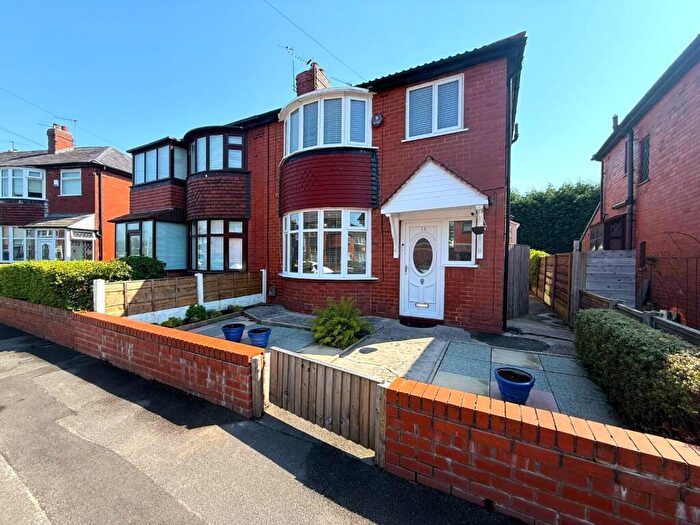 3 Bedroom Semi-Detached House For Sale In Woodford Road, Failsworth, Manchester, M35