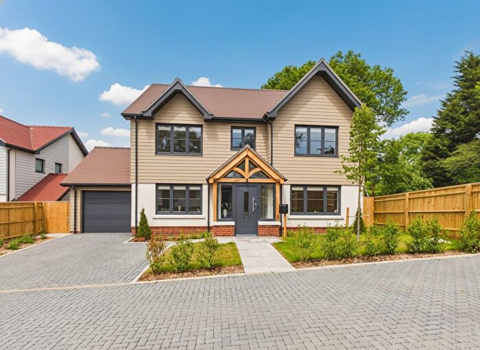 4 Bedroom Detached House For Sale In Meadow View, Monks Gate, Horsham, West Sussex, RH13