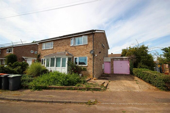 2 Bedroom Semi-Detached House For Sale In Oakcroft, Stagsden, Bedford, Bedfordshire, MK43