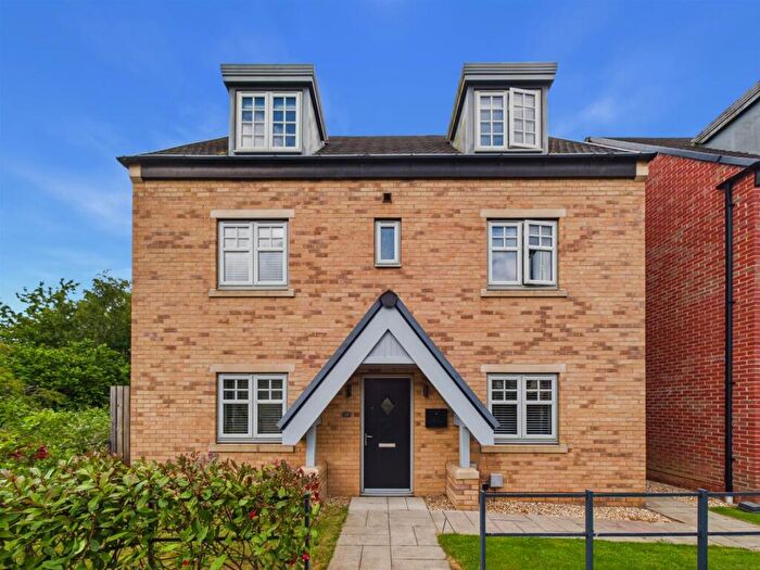 4 Bedroom Detached House For Sale In Viscount Close, Earsdon View, NE27