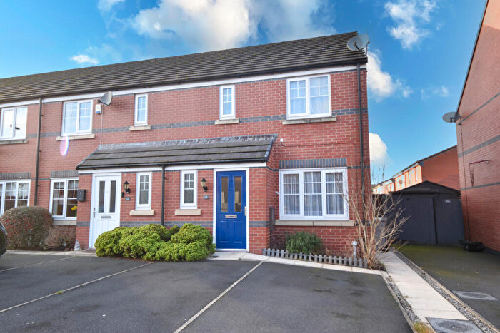 3 Bedroom End Of Terrace House For Sale In Edenhall Drive, Flixton, M41