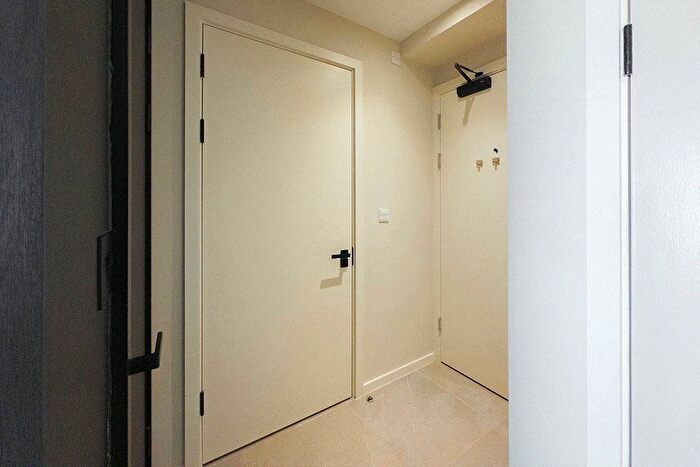1 Bedroom Flat For Sale In City Gardens, B Spinners Wy, Manchester, M15