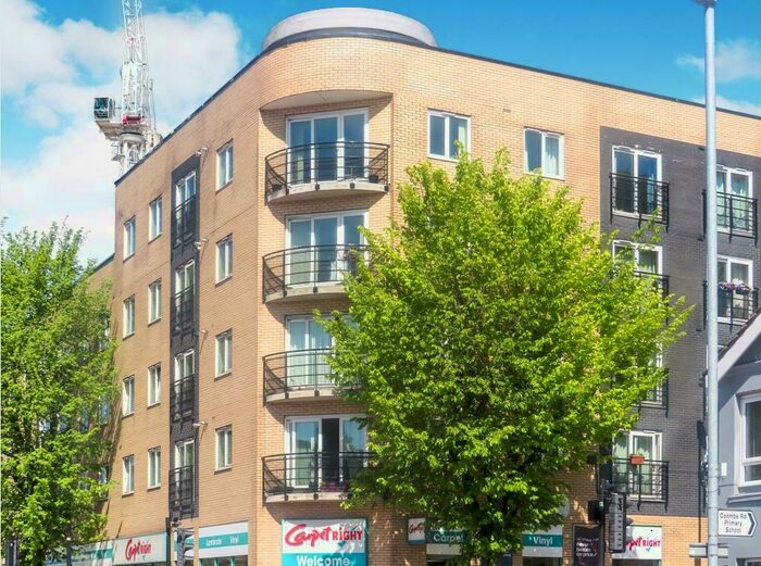 2 Bedroom Flat To Rent In Coombe Road, Brighton, BN2