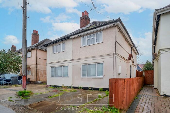 1 Bedroom Flat To Rent In Reading Road, Ipswich, IP4