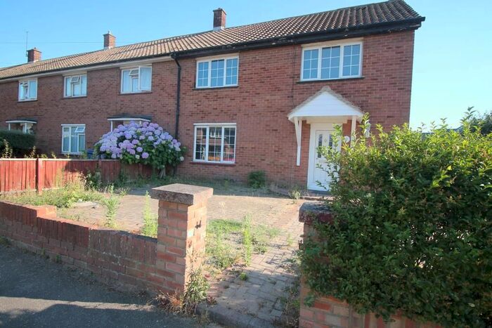 3 Bedroom End Of Terrace House To Rent In Morant Road, Chadwell St Mary, RM16