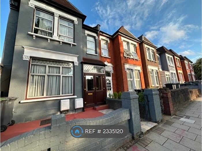 2 Bedroom Flat To Rent In Westbury Avenue, London, N22