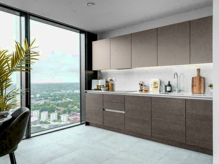 3 Bedroom Apartment To Rent In The Mercian, Broad Street, Birmingham, B15