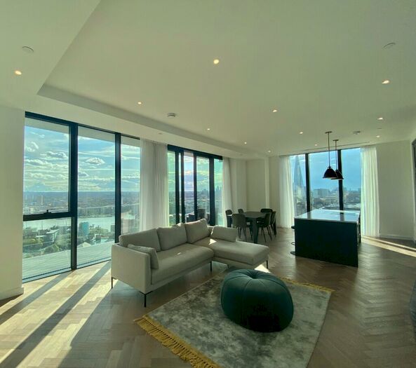 3 Bedroom Flat To Rent In Gauging Square, London, E1W