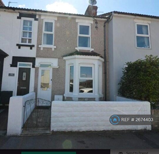 4 Bedroom Terraced House To Rent In Morris Street, Swindon, SN2