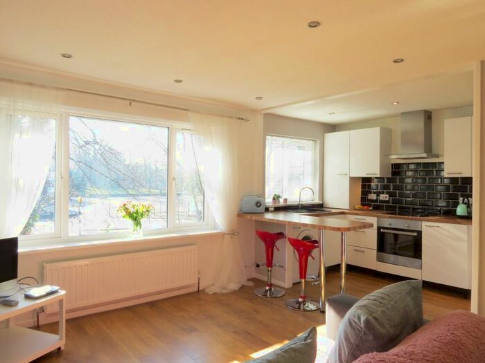 1 Bedroom Apartment To Rent In Freethorpe Close, Upper Norwood, London, SE19