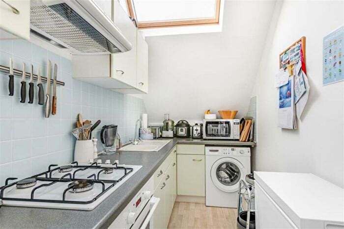 1 Bedroom Flat For Sale In Dartmouth Road, NW2