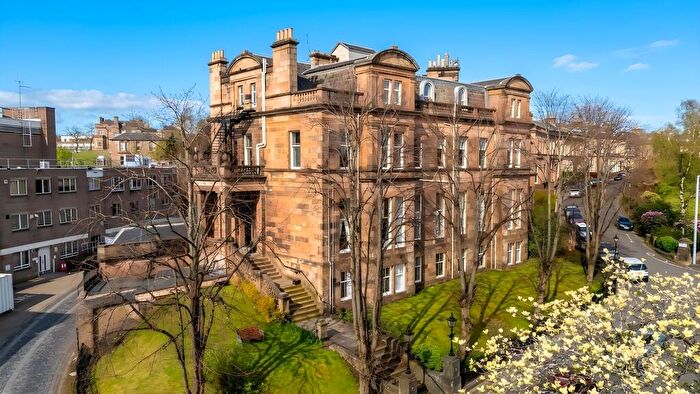 2 Bedroom Flat For Sale In Cleveden Drive, Kelvinside, G12