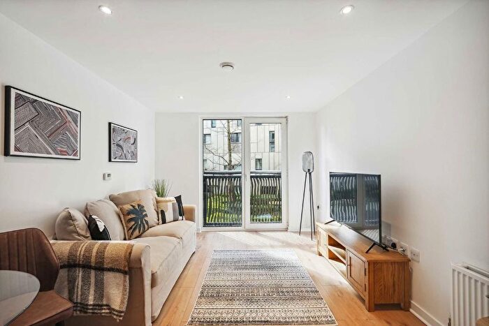 1 Bedroom Flat To Rent In Gatliff Road, Pimlico, SW1W