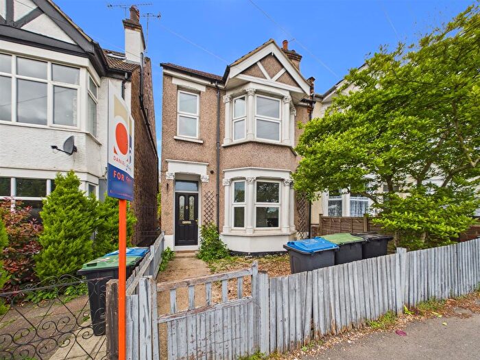 3 Bedroom Semi Detached House For Sale In Woodcote Grove Road, Coulsdon, CR5