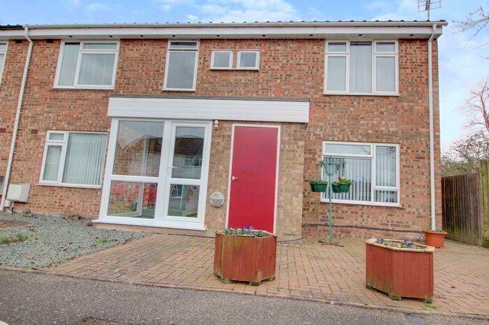 1 Bedroom Flat To Rent In Davis Close, Little Paxton, PE19